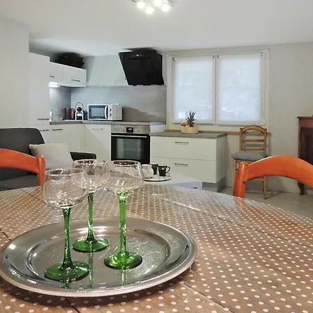 Holiday Flat - Els021001-p *
